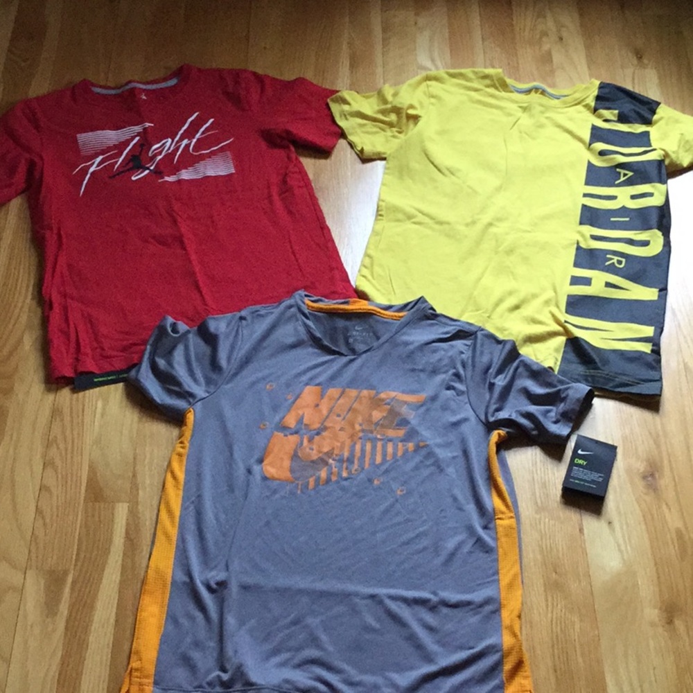 3 boys Nike Jordan T shirts youth XL. One is NWT